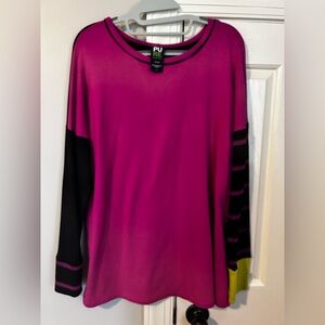 Size small PURE top on excellent condition